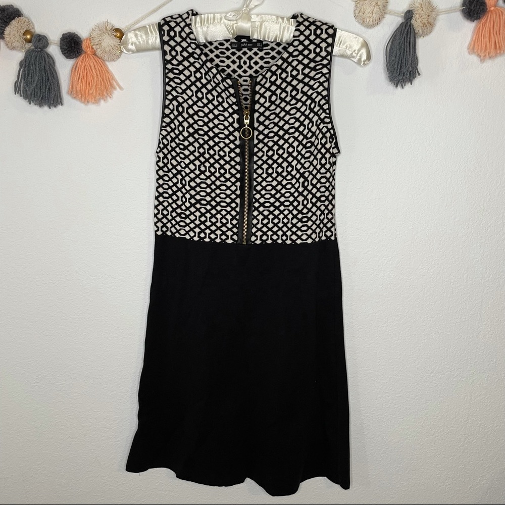 Zara Knit 1/2 Zip Black & White Knit Sleeveless Dress Size Small